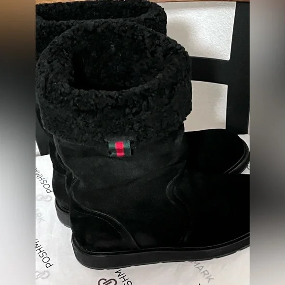 GUCCI SAINT MORITZ PRE-LOVED RARE AUTHENTIC BLK SUEDE LEATHERSHEARLING BOOTS